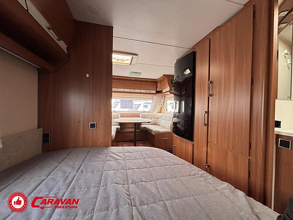 Kabe CLASSIC 470 XL KS* / Markis 5 of 24