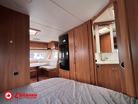 Kabe CLASSIC 470 XL KS* / Markis 19 of 24