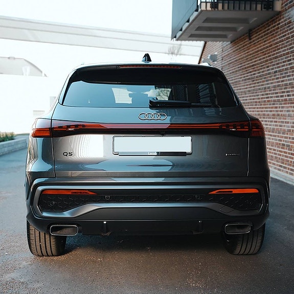 Audi Q5 3 of 5