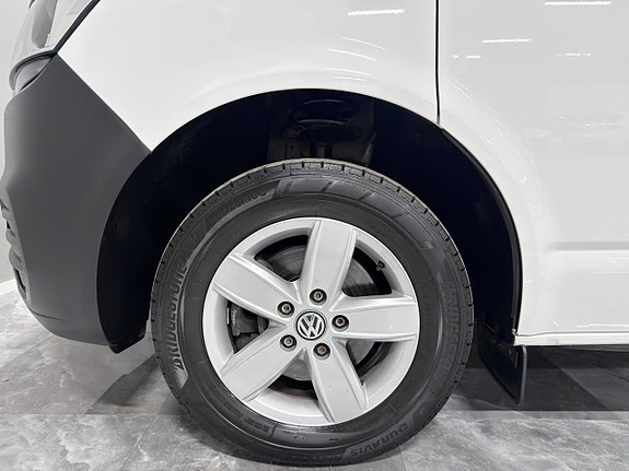 Volkswagen Transporter 16 of 30