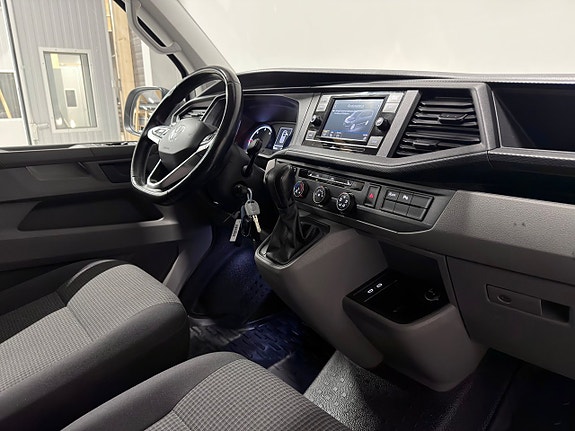 Volkswagen Transporter 28 of 30