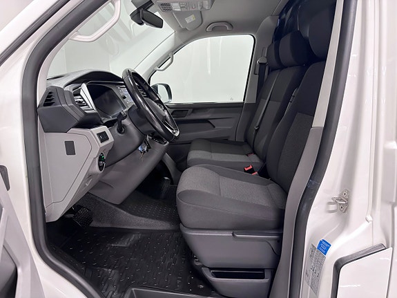 Volkswagen Transporter 18 of 30