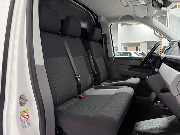 Volkswagen Transporter 30 of 30