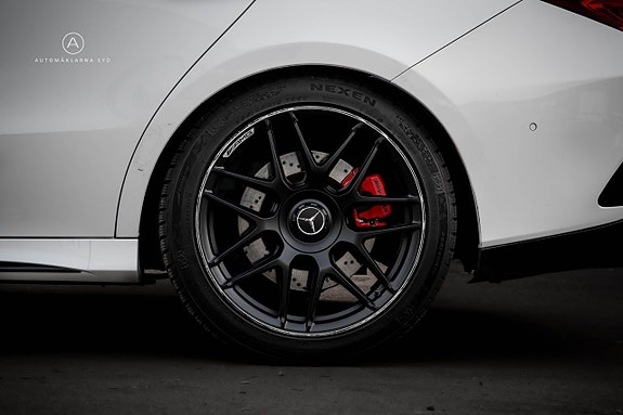 Mercedes-Benz AMG GT Roadster 26 of 29