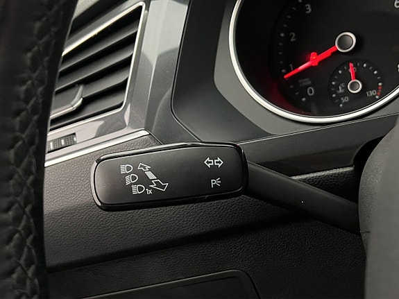 Volkswagen Tiguan Allspace 13 of 30
