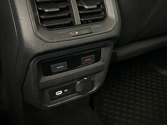 Volkswagen Tiguan Allspace 24 of 30