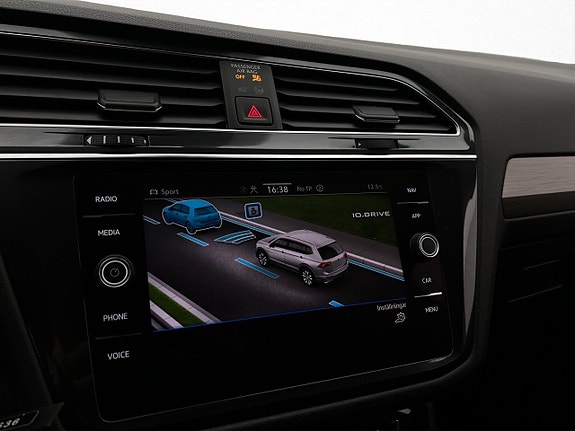 Volkswagen Tiguan Allspace 19 of 30