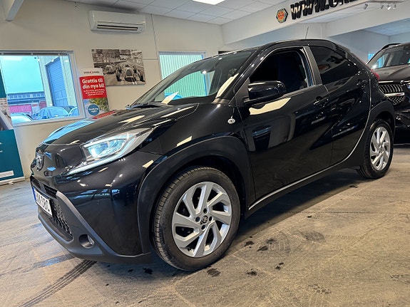 Toyota Aygo X 2 of 5
