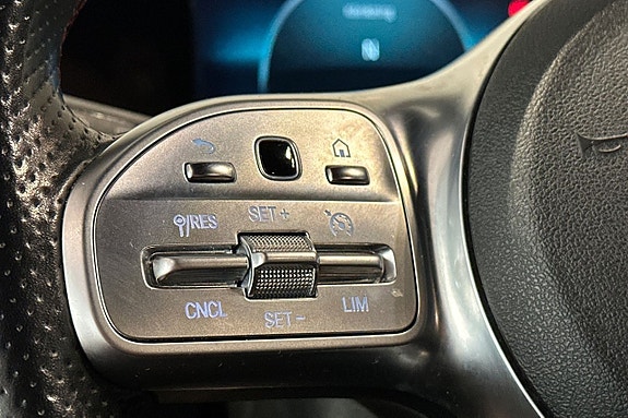 Mercedes-Benz A180 d 16 of 24