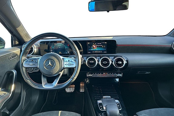 Mercedes-Benz A180 d 14 of 24
