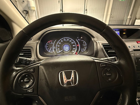 Honda CR-V 13 of 16