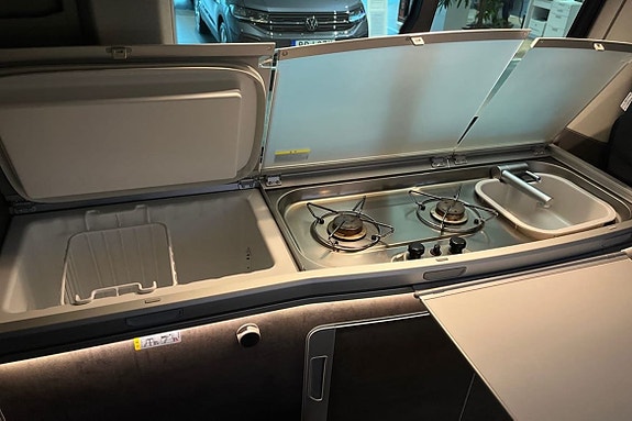 Volkswagen California 12 of 22