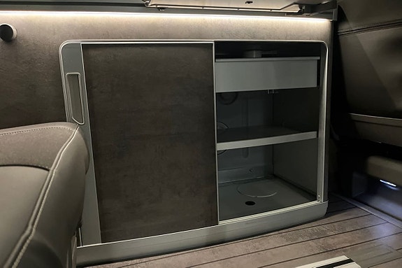 Volkswagen California 11 of 22