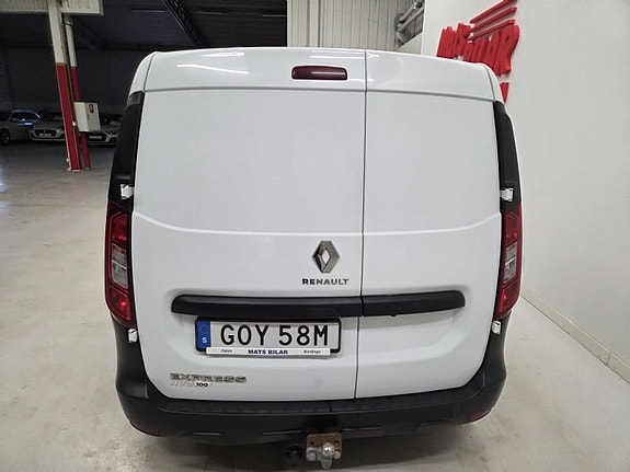 Renault Express 7 of 10