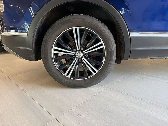 Volkswagen Tiguan 13 of 15