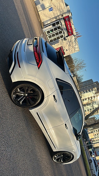 Audi Q8 2 of 4