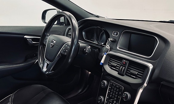 Volvo V40 10 of 12