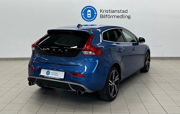 Volvo V40 8 of 12