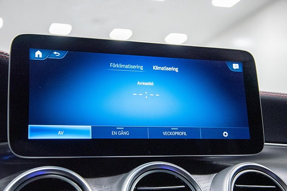 Mercedes-Benz GLC300 de 19 of 26