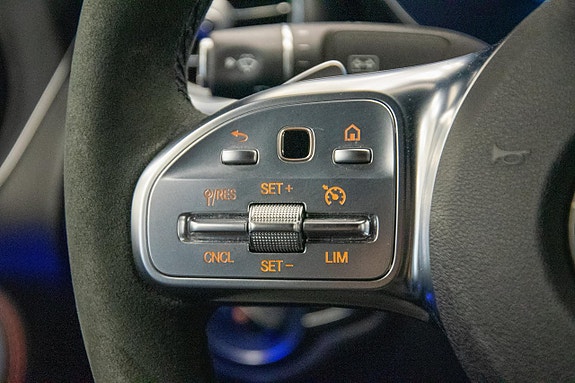 Mercedes-Benz GLC300 de 23 of 26