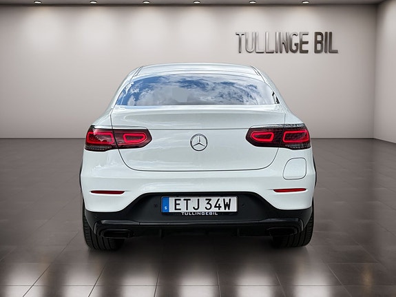 Mercedes-Benz GLC300 de 4 of 5