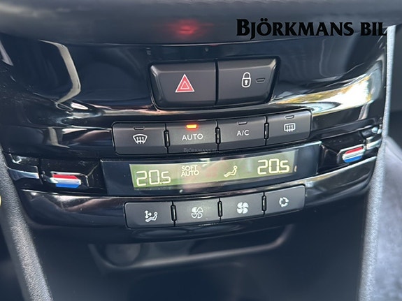 Peugeot 2008 13 of 14