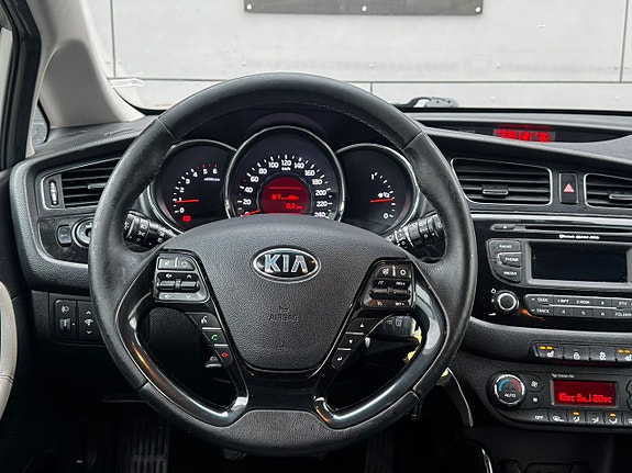 Kia Ceed 12 of 22