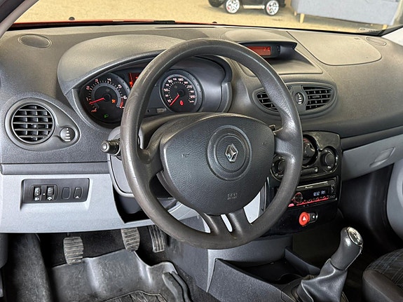 Renault Clio 6 of 14