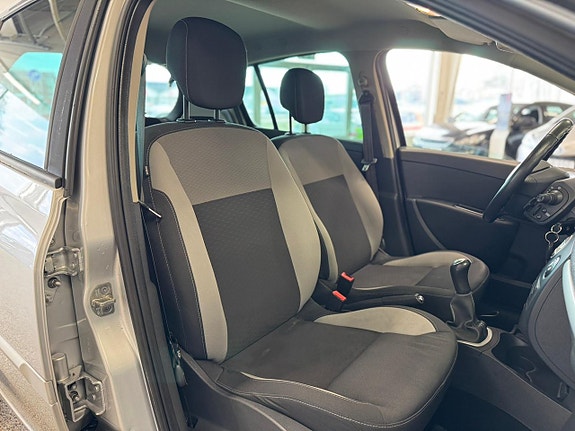 Renault Clio 10 of 15
