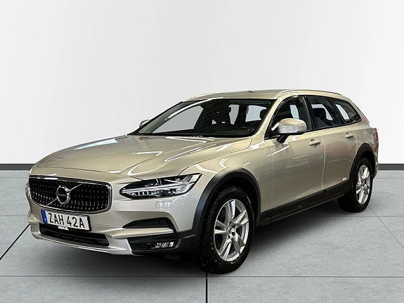 Volvo V90 Cross Country 16 of 19