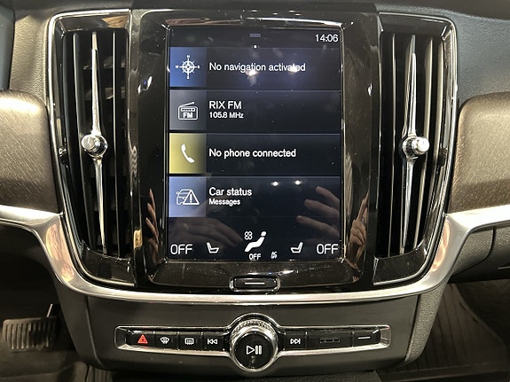 Volvo V90 Cross Country 11 of 19