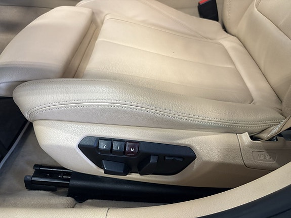 BMW 320 13 of 14