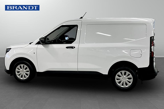 Ford Transit Courier 3 of 5