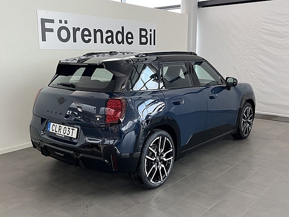 MINI Aceman E 13 of 14
