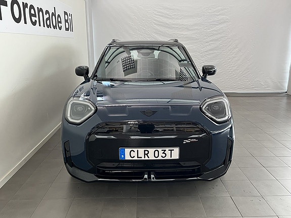 MINI Aceman E 2 of 5
