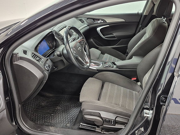 Opel Insignia 2 of 7