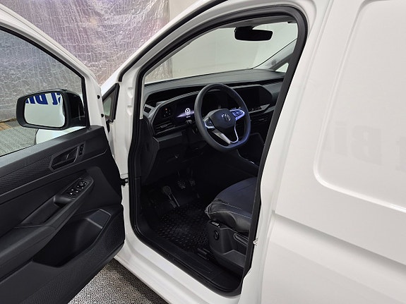 Volkswagen Caddy 2 of 5