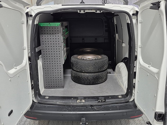 Volkswagen Caddy 7 of 9