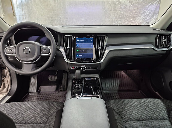 Volvo V60 4 of 8