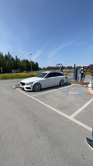 Mercedes-Benz 220 D 4 of 5