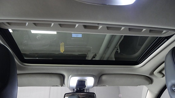Volvo V70 16 of 17