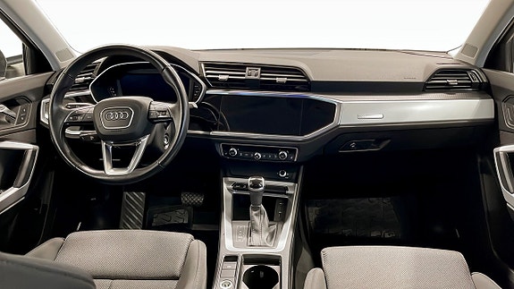 Audi Q3 4 of 5