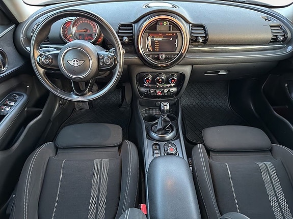 MINI Cooper 12 of 21