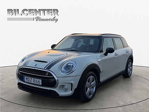 MINI Cooper 2 of 5