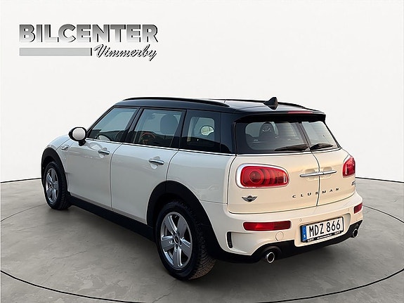 MINI Cooper 4 of 5