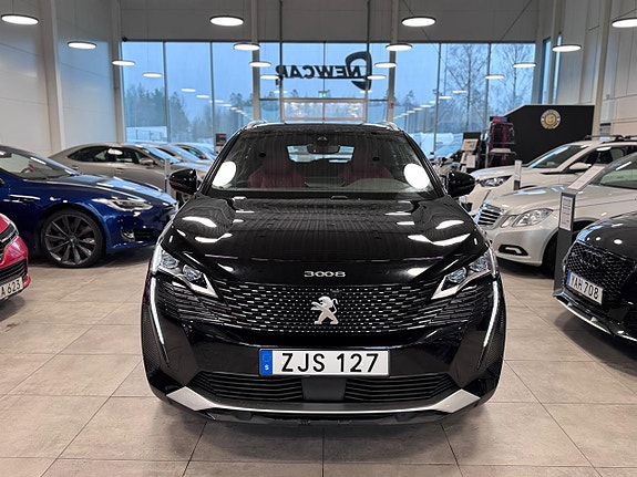 Peugeot 3008 2 of 5