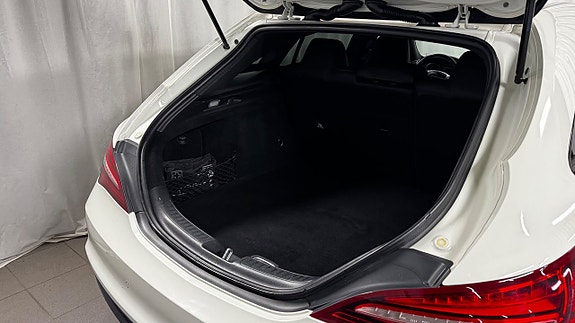 Mercedes-Benz CLA200 6 of 22