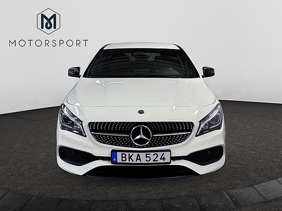 Mercedes-Benz CLA200 8 of 20