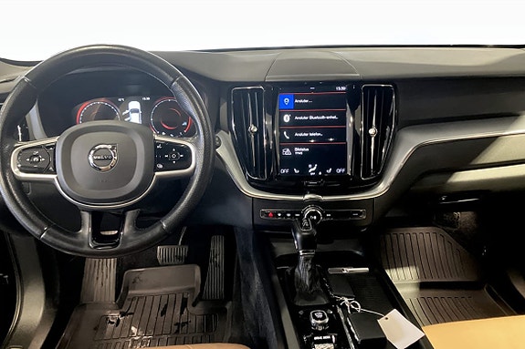 Volvo XC60 4 of 5