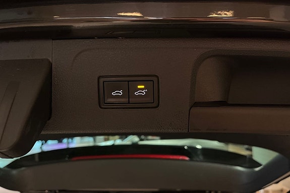 Volkswagen Passat 24 of 25
